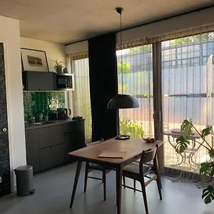 Accommodatie bij particulieren Chez Odette - Free Bikes & Private Car Parking, Amsterdam